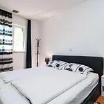 Apartment By The Sea Zuljana, Peljesac - 10233